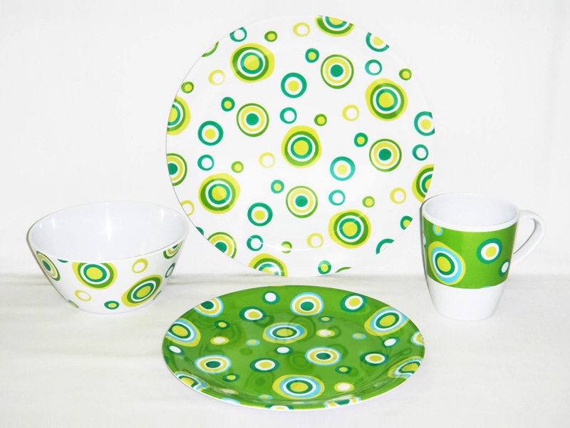 1329-30 Bubbles, Green Melamine 16 pc Dinner Set