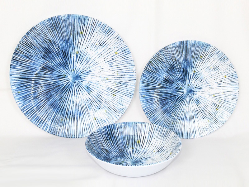 2411 Rayas De Blue - Coupe Shape, Rayas Texured Dinner Set